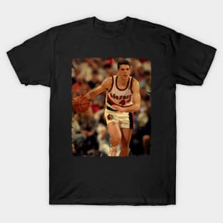 Drazen Petrovic - Vintage Design Of Basketball T-Shirt